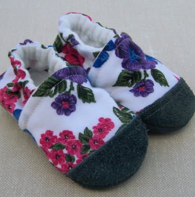 Bold Vintage Floral, Ready to Ship, sz 6-12m Bold Vintage Floral, Ready to Ship, sz 6-12m
