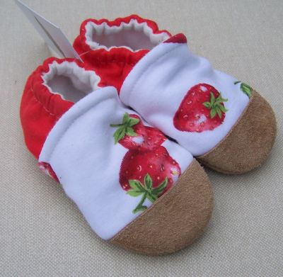 Strawberry/Red Heel, Ready to Ship, sz 2T Strawberry/Red Heel, Ready to Ship, sz 2T